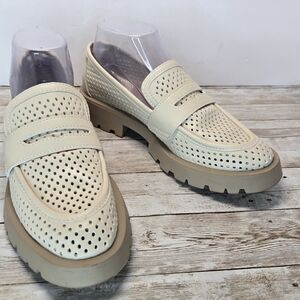 Dolce Vita Woman’s Manila Loafer Vanilla Womens Size 7
